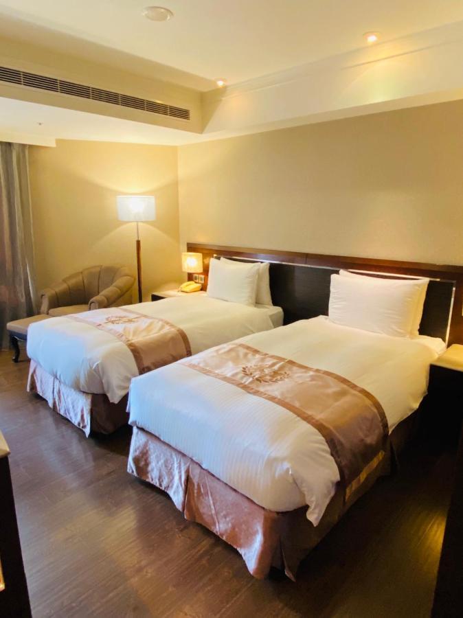 Taichung Charming City Hotel Екстериор снимка