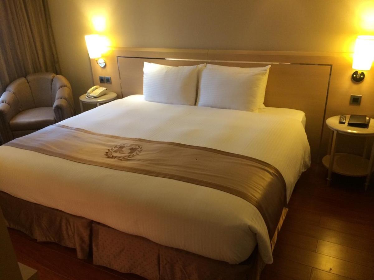 Taichung Charming City Hotel Екстериор снимка