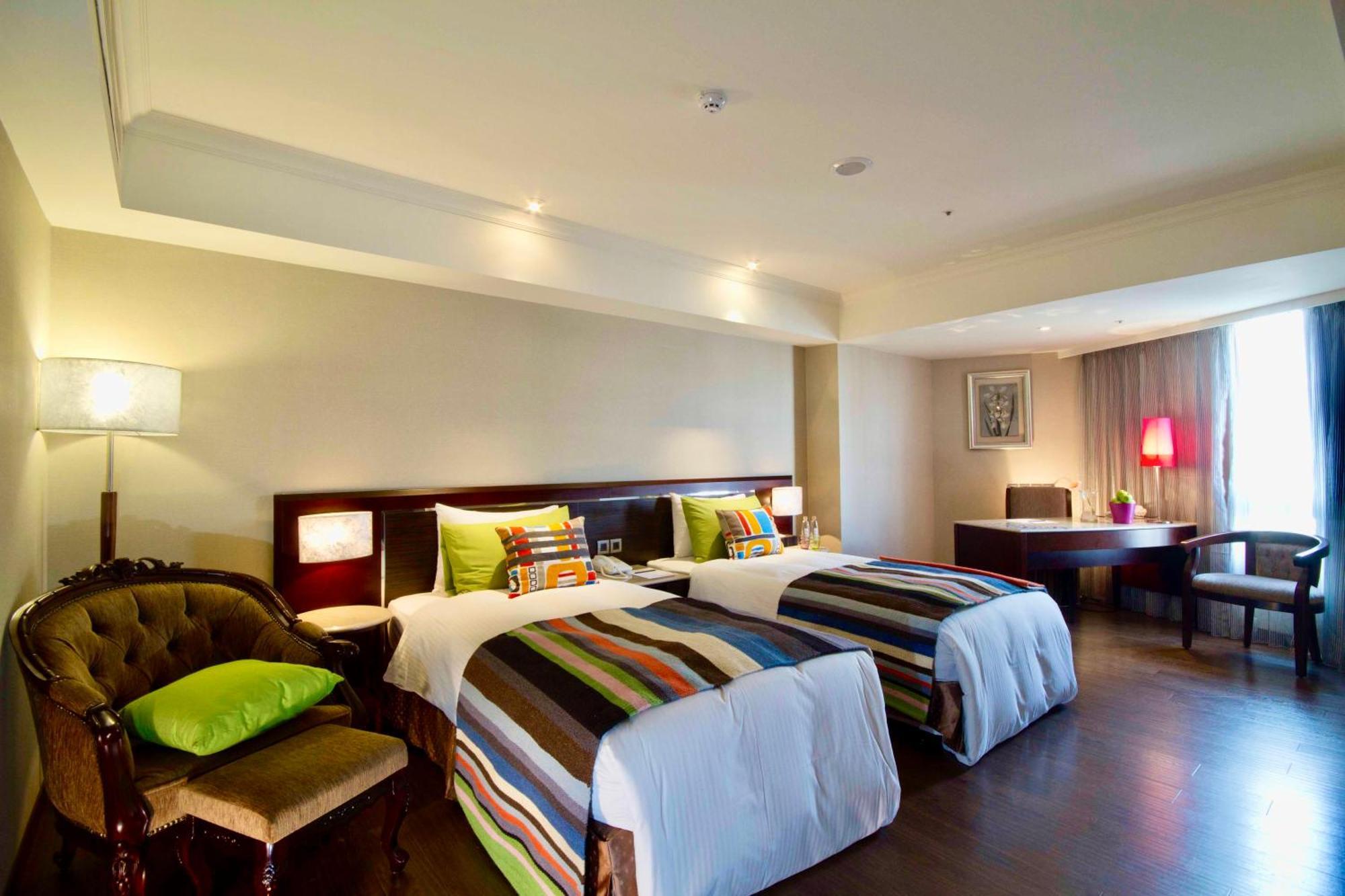Taichung Charming City Hotel Екстериор снимка