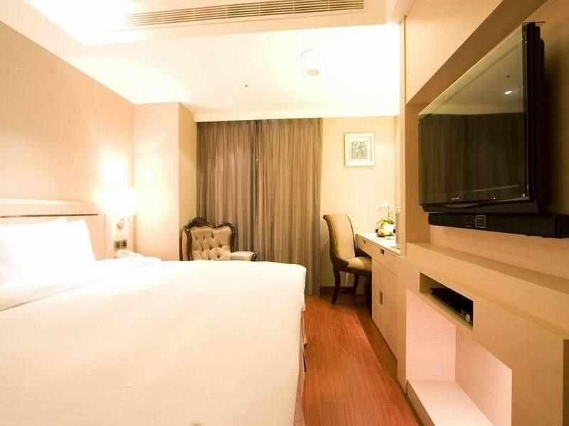 Taichung Charming City Hotel Екстериор снимка