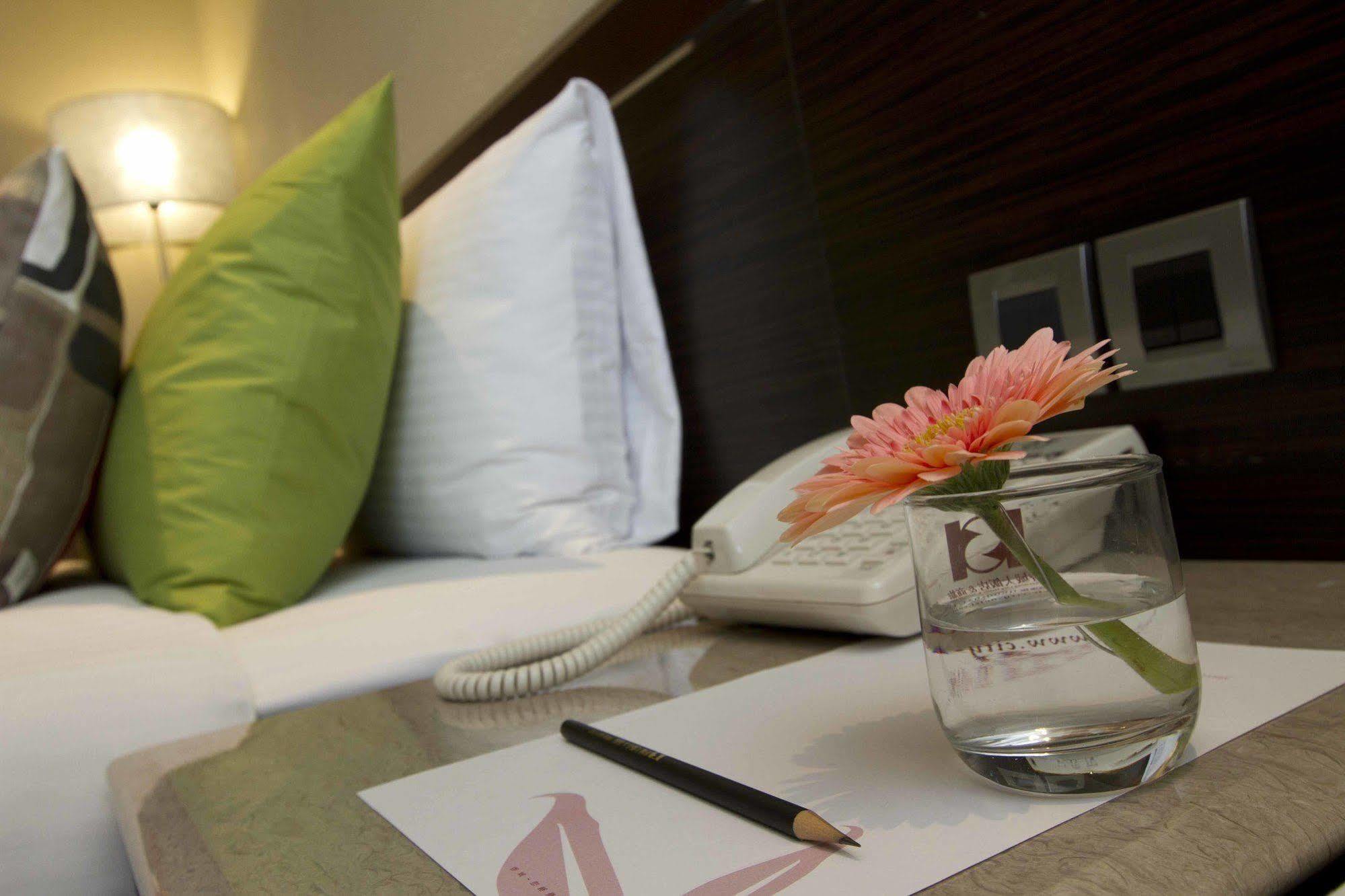 Taichung Charming City Hotel Екстериор снимка