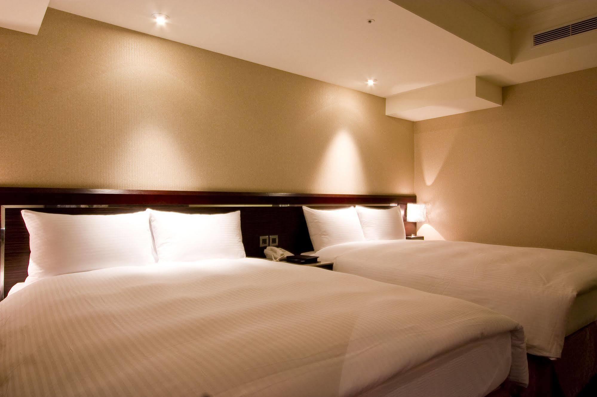 Taichung Charming City Hotel Екстериор снимка