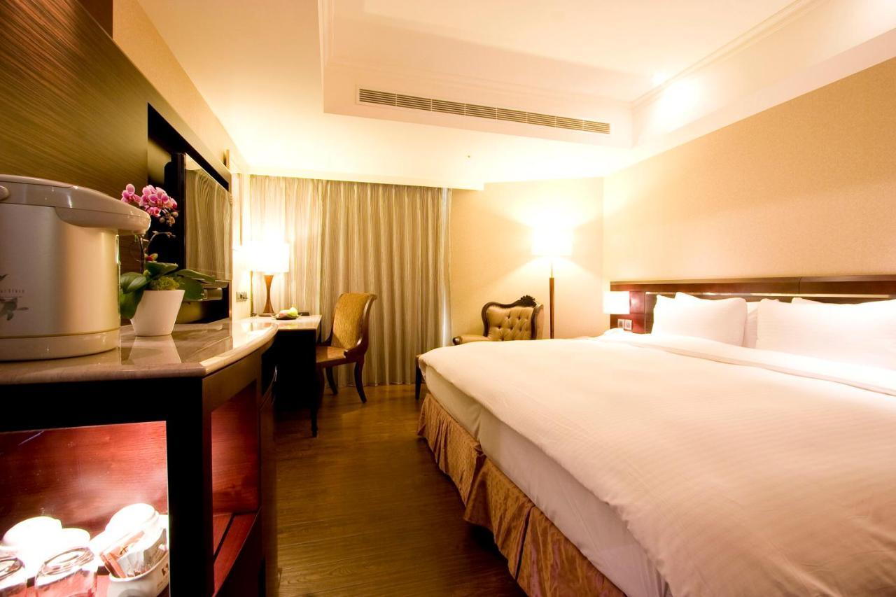Taichung Charming City Hotel Екстериор снимка