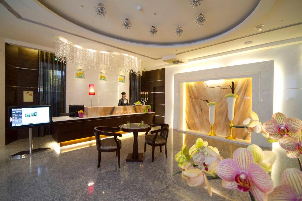 Taichung Charming City Hotel Екстериор снимка